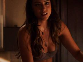Skye (Chloe Bennet) naked scene in Agents of S.H.I.E.L.D S01E05 - YouTube