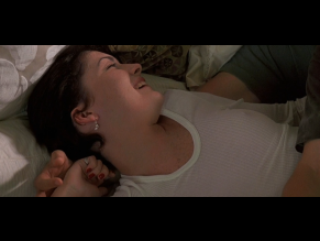  alt="Lara Flynn Boyle Sexy in Threesome"