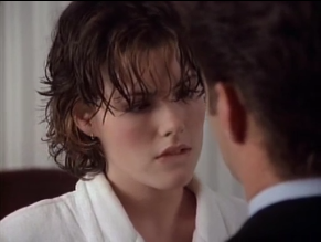 alt="Kathleen Robertson Sexy in Beverly Hills, 90210"
