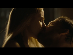  alt="Scarlett Johansson Sexy in The Other Boleyn Girl"