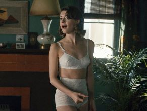 Daisy Edgar-Jones Sexy in On Swift Horses