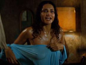 Debora NascimentoSexy in The Incredible Hulk