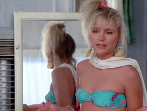  alt="Dedee Pfeiffer Sexy in The Allnighter"