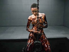 Doja Cat Sexy in Lose My Mind