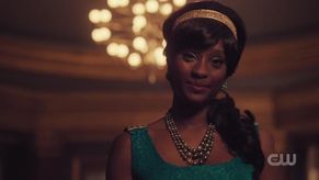  alt="Courtnee Carter Sexy in Charmed"