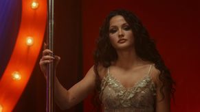  alt="Derya Pinar Ak Sexy in Sultana"