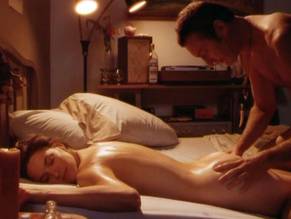 Elizabeth BarondesSexy in Full Body Massage