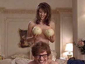 Liz hurley nude photos