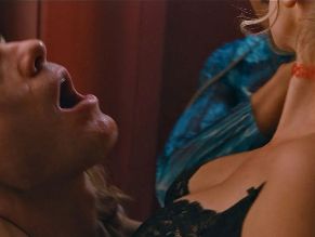  alt="Ella Ballentine Sexy in Interview With The Vampire"
