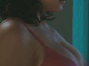  alt="Ella Bright Sexy in Off Campus"