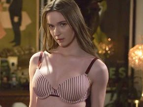  alt="Elliott Woods Sexy in Prompt"
