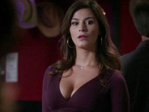 Elysia RotaruSexy in Supernatural