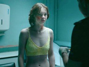  alt="Emma Myers Sexy in A Good Girl's Guide To Murder"