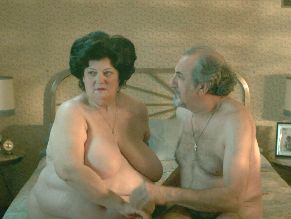  alt="Esperanza De La Encarnacion Sexy in Naughty Business"