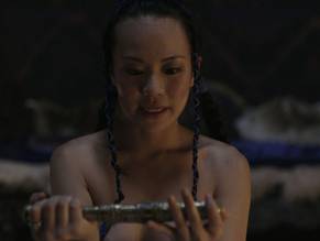 Esther LowSexy in Marco Polo