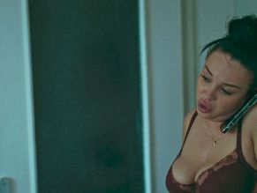  alt="Eva Huault Sexy in Privileges"