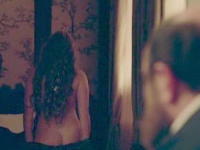  alt="Florence Pugh Sexy in East Of Eden"