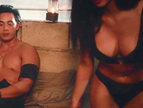  alt="Franki Russell Sexy in Pabuya"