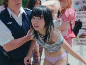  alt="Gemma Chua-tran Sexy in Heartbreak High"