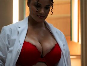 alt="Geneva Maccarone Sexy in All The Queens Men"