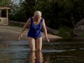  alt="Glenn Close Sexy in The Summer Book"