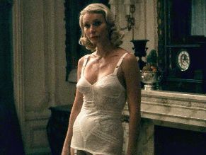  alt="Gwyneth Paltrow Sexy in Marty Supreme"