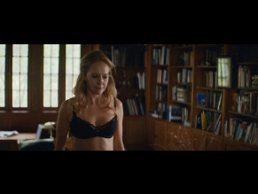  alt="Amy Hargreaves Sexy in Paint"