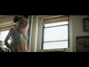  alt="Amy Hargreaves Sexy in Paint"