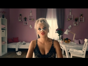  alt="Ekaterina Shkuro Sexy in Zona Komforta"