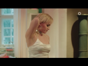  alt="Luise Von Finckh Sexy in Das Fest Der Liebe"