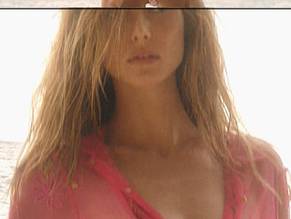 Heidi KlumSexy in Sports Illustrated: Swimsuit 2001