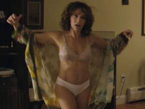 Jennifer GreySexy in Red Oaks