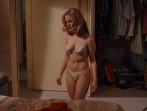 Jennifer jason leigh boobs