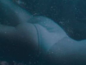 Jennifer LawrenceSexy in Passengers