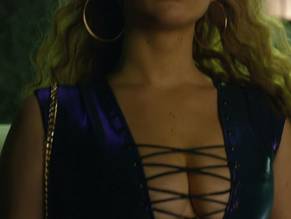 Jennifer LawrenceSexy in X-Men: Apocalypse