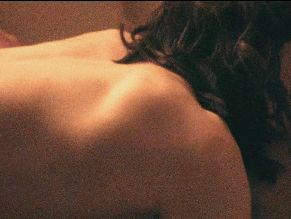  alt="Jessica De Gouw Sexy in Sunny Nights"