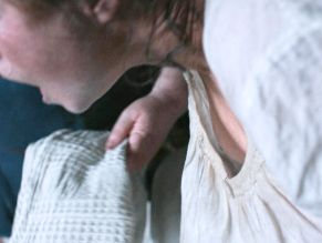  alt="Jessie Buckley Sexy in Hamnet"