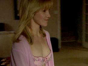 Jessy SchramSexy in American Pie Presents The Naked Mile