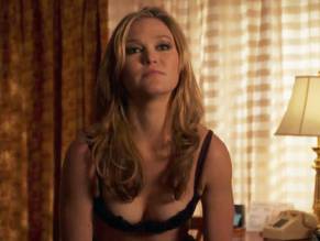 Julia Stiles Sex Scenes