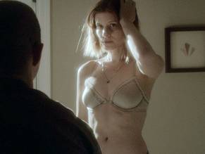 Kate Mara  nackt
