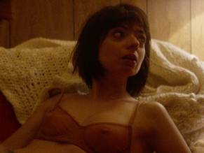 Kate Micucci Tits