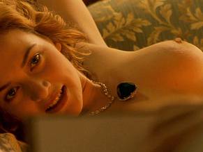 Kate WinsletSexy in Titanic