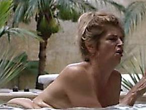 Kirstie alley naked