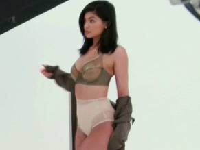 Kylie JennerSexy in Keeping up with the Kardashians