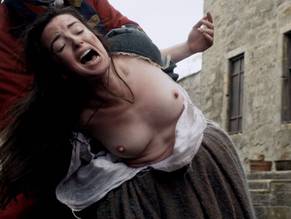 Laura DonnellySexy in Outlander