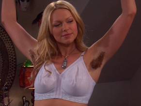 Nude pictures of laura prepon