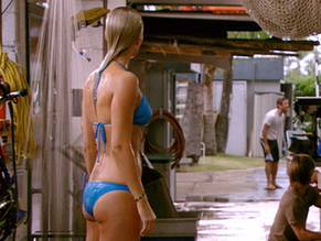 Laura VandervoortSexy in Into the Blue 2: The Reef