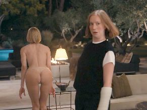  alt="Leslie Bibb Sexy in Hacks"