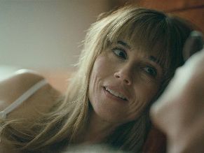  alt="Linda Cardellini Sexy in Dtf St. Louis"