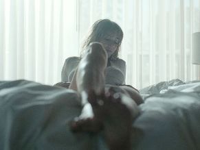  alt="Linda Cardellini Sexy in Dtf St. Louis"